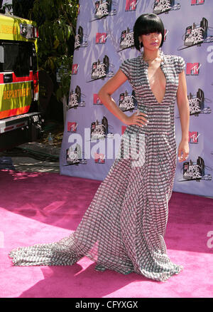 1. Juni 2007 - Hollywood, Kalifornien, USA - Sängerin RIHANNA bei den Mtv Movie Awards auf der Gibson Ampitheater statt. (Kredit-Bild: © Lisa O'Connor/ZUMA Press) Stockfoto