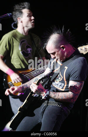 5. Juni 2007 führt - Wantagh, New York, USA - The Band "44" live am Nikon Jones Beach Theater. (Kredit-Bild: © Kirk Kondylen/ZUMA Press) Stockfoto