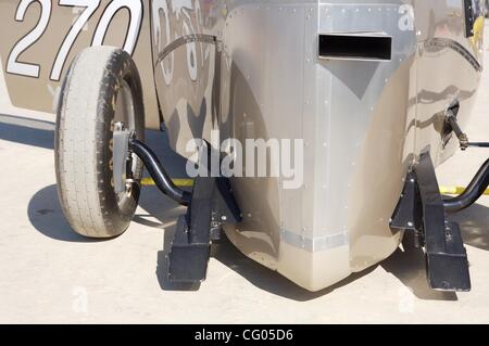 11. Juni 2007 - El Mirage, Kalifornien, Vereinigte Staaten - El Mirage trockenen Seegrund wurde an Land Speed Racing (LSR) für mehr als ein halbes Jahrhundert nach Hause. Hot Rods und Motorräder, die waren im Wettbewerb um neue Geschwindigkeitsrekorde mit Geschwindigkeiten bis zu 180 km/h zu erreichen. Mehr als 50 Jahren, Southern California Stockfoto