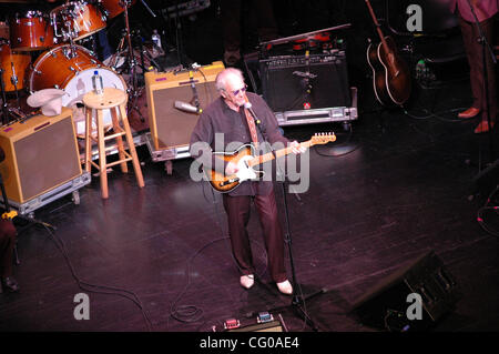 20. Juni 2007 führt - Fort Worth, TX, USA - MERLE HAGGARD am Bass Hall. (Kredit-Bild: © David Teagle/ZUMA Press) Stockfoto