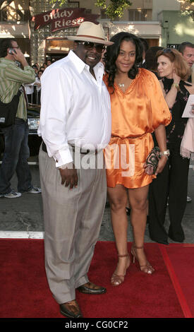 22. Juni 2007; Hollywood, Kalifornien, USA;  Schauspieler CEDRIC THE ENTERTAINER auf dem "Talk To Me" Opening Night Los Angeles Film Festival statt im Mann Village Theatre, Westwood. Obligatorische Credit: Foto von Paul Fenton/ZUMA Press. (©) Copyright 2007 von Paul Fenton Stockfoto