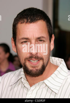 Jul 12,2007; Hollywood, Kalifornien, USA; bei der 'ich jetzt sprechen Sie Chuck & Larry"Welt-Premiere im Gibson Amphitheater statt. Obligatorische Credit: Foto von Lisa O'Connor/ZUMA Press. (©) Copyright 2007 von Lisa O'Connor Stockfoto