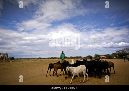 13. Juli 2007 - Kapoeta, Süd-Sudan - nach 21 Jahren Bürgerkrieg ist die Festung Stadt von Kapoeta Sudan fast nicht Existent. (Kredit-Bild: © Micha Albert/ZUMA Press) Stockfoto