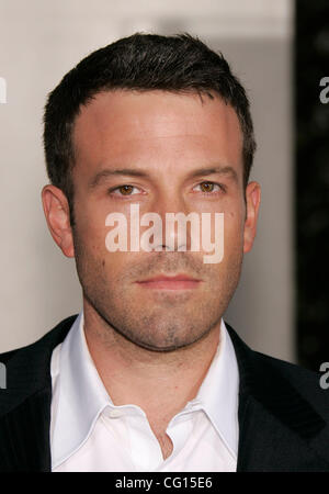 25. Juli 2007 anlässlich der Arclight Kinos - Hollywood, Kalifornien, USA - Schauspieler BEN AFFLECK Ankunft bei der Weltpremiere von "The Bourne Ultimatum". (Kredit-Bild: © Lisa O'Connor/ZUMA Press) Stockfoto