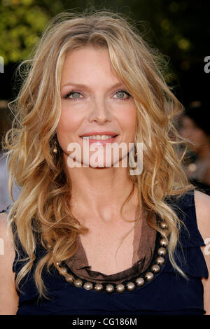 29. Juli 2007 statt - Hollywood, Kalifornien, USA - Schauspielerin MICHELLE PFEIFFER Ankunft am "Stardust" Los Angeles Premiere auf der Paramount Studios viel los. (Kredit-Bild: © Lisa O'Connor/ZUMA Press) Stockfoto