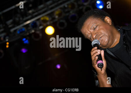 11. August 2007 - Des Moines, IA, USA - ANTHONY GOURDINE der kleine ANTHONY & THE IMPERIALS führt am "Rock ' n Roll Reunion XXVIII" auf der Tribüne-Bühne an der Iowa State Fair. Eine Tradition seit 1854 und als Amerikas klassischen Landesmesse, enthält der elf Messetage der weltweit größten liv Stockfoto