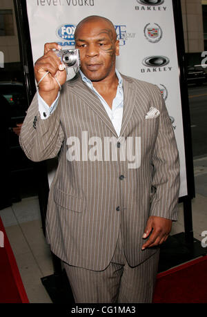 22. August 2007 abgehaltenen Samuel Goldwynl Theater - Beverly Hills, Kalifornien, USA - Boxing Champ MIKE TYSON fotografieren während der Ankunft auf der "Wiederbelebung The Champ" Los Angeles Premiere. (Kredit-Bild: © Lisa O'Connor/ZUMA Press) Stockfoto