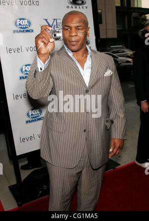 22. August 2007 abgehaltenen Samuel Goldwynl Theater - Beverly Hills, Kalifornien, USA - Boxing Champ MIKE TYSON fotografieren während der Ankunft auf der "Wiederbelebung The Champ" Los Angeles Premiere. (Kredit-Bild: © Lisa O'Connor/ZUMA Press) Stockfoto