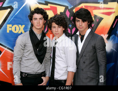 26. August 2007 - Hollywood, CA, USA - JONAS BROTHERS bei den Teen Choice Awards 2007 im Gibson Amphitheater statt. (Kredit-Bild: © Lisa O'Connor/ZUMA Press) Stockfoto