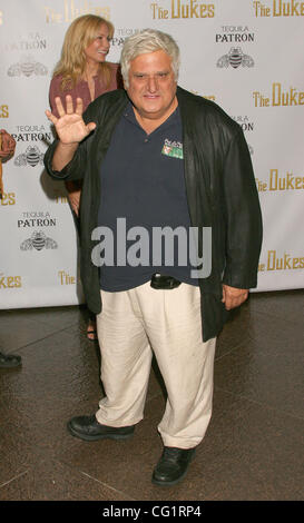 27. August 2007; Hollywood, Kalifornien, USA;   Schauspieler MICHAEL LERNER bei Robert Davis The Duke Special Screening bei der Directors Guild geführt Obligatorische Credit: Foto von Paul Fenton/ZUMA Press. (©) Copyright 2007 von Paul Fenton Stockfoto