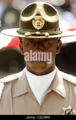 LA County Sheriff, Ray Ward, steht stramm während der 2007 Kalifornien Peace Officers Memorial Zeremonie neben das State Capitol, Donnerstag, 3. Mai 2007, Sacramento Bee / Brian Baer Stockfoto