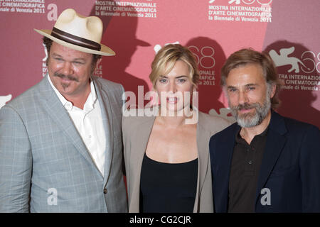 1. September 2011 - Venedig, Italien - (von links nach rechts) Schauspieler John C. Reilly, Kate Winslet, Christoph Waltz während Foto vor '' Gemetzel '' Filmpremiere bei den 68. Internationalen Filmfestspielen von Venedig rufen (Credit-Bild: © Marcello Farina/Southcreek Global/ZUMAPRESS.com) Stockfoto