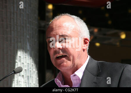 27. September 2011 - Hollywood, Kalifornien, US - I15445CHW. Melissa Etheridge geehrt mit einem Stern auf dem. Hollywood Walk Of Fame.6901 Hollywood Blvd/Vorderseite des Hard Rock Cafe, Hollywood, CA .09/27/2011. HAMISH DODDS - PRESIDENT/CEO VON HARD ROCK INTERNATIONAL. 2011 (Kredit-Bild: © Clinton Wallace/Globe Stockfoto