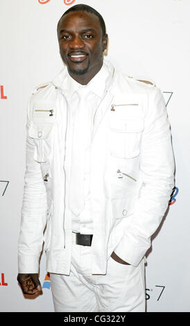 Akon, die Teilnahme an der Capital FM Jingle Bell Ball, o2 Arena London, England - 05.12.10 Stockfoto