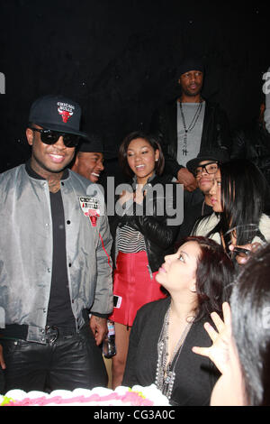 Sängerin Pleasure P (ehemals aus der Gruppe Pretty Ricky) feiert seinen Geburtstag im Club Playhouse in Hollywood mit Freundin Bria Murphy (Eddie Murphy Tochter) - Los Angeles, Kalifornien - 26.12.10 Stockfoto