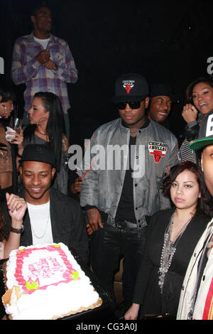 Sängerin Pleasure P (ehemals aus der Gruppe Pretty Ricky) feiert seinen Geburtstag im Club Playhouse in Hollywood mit Freundin Bria Murphy (Eddie Murphy Tochter) - Los Angeles, Kalifornien - 26.12.10 Stockfoto