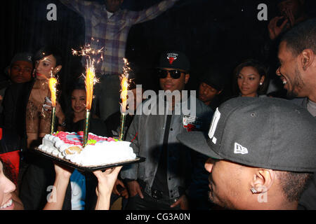 Sängerin Pleasure P (ehemals aus der Gruppe Pretty Ricky) feiert seinen Geburtstag im Club Playhouse in Hollywood mit Freundin Bria Murphy (Eddie Murphy Tochter) - Los Angeles, Kalifornien - 26.12.10 Stockfoto