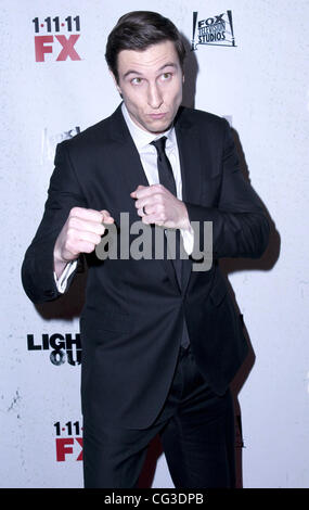 Pablo Schreiber Premiere Screening von FX "Lights Out" im Hudson Theatre - Ankunft New York City, USA - 05.01.11 Stockfoto