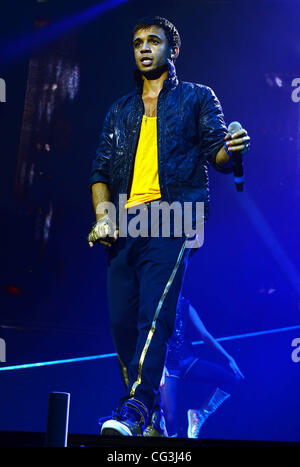 Aston Merrygold JLS erklingt in The O2 Dublin, Irland - 09.01.11. Stockfoto