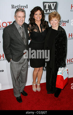 Pat Harrington, Valerie Bertinelli und Bonnie Franklin TV Land "Hot In Cleveland / Rentner bei 35' Premiere Party statt auf dem Sunset Tower Hotel West Hollywood, Kalifornien - 10.01.11 Stockfoto