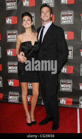 Elizabeth Chambers und Armie Hammer 16. Annual Critics' Choice Awards statt im Hollywood Palladium - Ankünfte Hollywood, Kalifornien - 14.01.11 Stockfoto