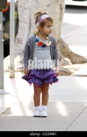 Honor Marie Warren unterwegs in Beverly Hills mit ihrer Familie Beverly Hills, Kalifornien - 15.01.11 Stockfoto