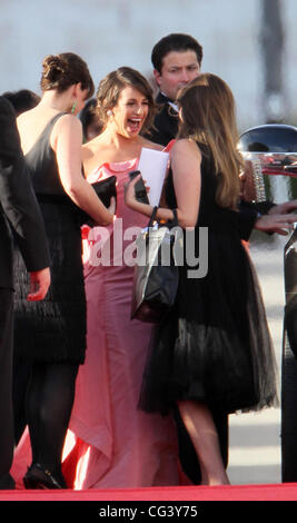 Lea Michele und Glee-Darsteller, die 68. Annual Golden Globe Awards im Beverly Hilton Hotel - Ankünfte Beverly Hills, Kalifornien - 16.01.11 statt Stockfoto