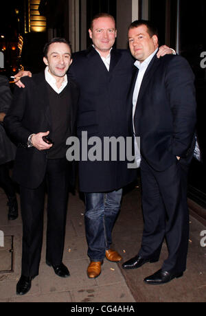 Mike Ashley Besitzer von Newcastle United (rechts) außerhalb der kann Fair Bar. London England - 27.01.11 Stockfoto