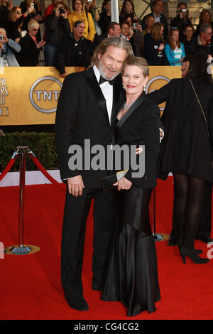 Jeff Bridges und Susan Geston 17. Annual Screen Actors Guild Awards (SAG Awards 2011) statt im Shrine Auditorium & Expo Center - Ankünfte Los Angeles, Kalifornien - 30.01.11 Stockfoto