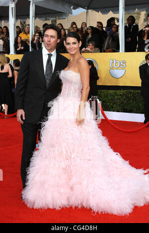 NFL-Spieler Jason Sehorn und Schauspielerin Angie Harmon 17. Annual Screen Actors Guild Awards (SAG Awards 2011) statt im Shrine Auditorium & Expo Center - Ankünfte Los Angeles, Kalifornien - 30.01.11 Stockfoto