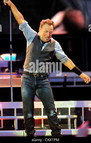 24. August 2012 führt - Toronto, Kanada - Bruce Springsteen mit der E Street Band Roger Centre for Wrecking Ball Tour.  (DCP/N8N) Stockfoto