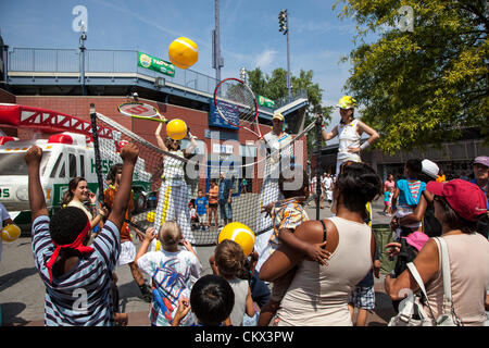 Flushing Meadows, New York, USA. Aktivitäten bei den US Open Tennis Arthur Ashe Kid es Day 2012. Stockfoto