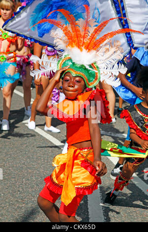 26. August 2012. Teilnehmer an der Notting Hill Carnival am Kindertag, London, England Stockfoto