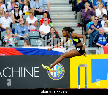 26. August 2012. 26.08.2012 Birmingham, England. AVIVA Birmingham Grand Prix. (GBR &amp; NI) Perri SHAKES-DRAYTON, 400 m Hürden Frauen in Aktion bei Alexander Stadium. Stockfoto