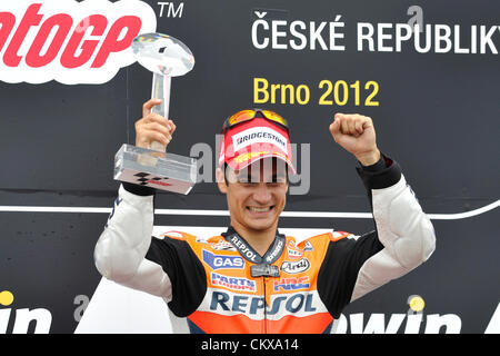 26. August 2012. Dani Pedrosa aus Spanien, Gewinner der MotoGP-Klasse beim Grand Prix von Tschechien, Road Racing World Championship ist in Brno, Tschechische Republik, am 26. August 2012 gesehen. Stockfoto