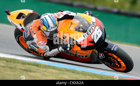 26. August 2012. Dani Pedrosa aus Spanien, Gewinner der MotoGP-Klasse beim Grand Prix von Tschechien, Road Racing World Championship ist in Brno, Tschechische Republik, am 26. August 2012 gesehen. Stockfoto