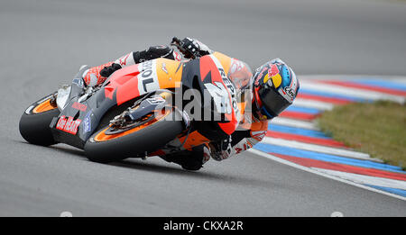 26. August 2012. Dani Pedrosa aus Spanien, Gewinner der MotoGP-Klasse beim Grand Prix von Tschechien, Road Racing World Championship ist in Brno, Tschechische Republik, am 26. August 2012 gesehen. Stockfoto