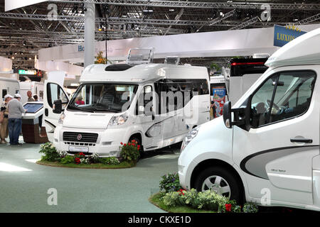 27. August 2012 in Düsseldorf. Moderne Reisemobile auf dem Caravan Salon Messe 2012. Stockfoto