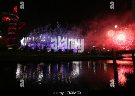 London UK. 29. August 2012. Für den Sommer-Paralympics 2012 London im Olympiapark - Eröffnungsfeier Olympiastadion während der Paralympischen Spiele London 2012 in London, UK.  (Foto von Akihiro Sugimoto/AFLO SPORT/Alamy Live-Nachrichten) Stockfoto