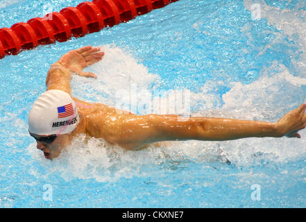 Stratford, London, UK. 30. August 2012. Schwimmen in der Aquatics-Arena im Olympiapark statt. Dalton Herendeen (USA) in Aktion während der Männer 200 m ind Medley SM10. Bildnachweis: Aktion Plus Sportbilder / Alamy Live News. Stockfoto