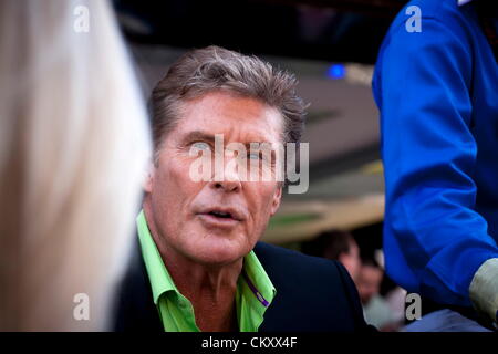 Johannesburg, Südafrika. 30. August 2012. David Hasselhoff kommt bei den Avastar Nachtclub im 30. August 2012 in Johannesburg, Südafrika. Hasselhoff werden im Club auftreten, wenn es die ultimative Baywatch-Beach-Party am 1. September 2012 Gastgeber. (Foto von Gallo Images / Zeit / Daniel geboren) Stockfoto