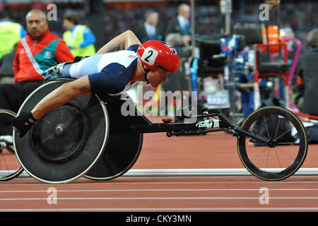 London, UK. 31. August 2012 - fokussiert David Weir (GBR) auf der Suche sehr, als er einen Umzug in die Spitze des Feldes während während einer Hitze für die 5000 m T54 Rennen beginnt. (C) Michael Preston / Alamy Live News. Stockfoto