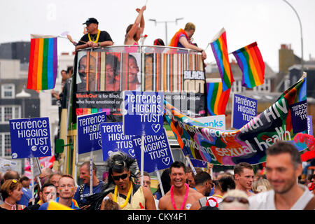 Brighton, UK. 1. September 2012. Demonstranten in der Brighton Gay Pride Parade 2012 in Brighton, England Stockfoto