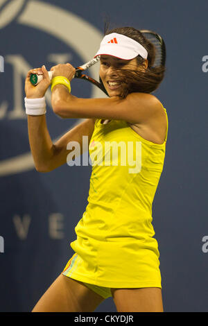 Ana Ivanovic (SRB) im Wettbewerb beim 2012 uns Open Tennisturnier, Flushing, New York. USA. 1. September. Stockfoto