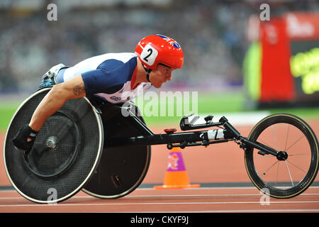 London, UK. 2. September 2012 - David Weir (GBR) racing im 5000 m T54-Finale in London Paralympischen Sommerspiele 2012. (C) Michael Preston / Alamy Live News. Stockfoto