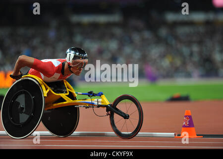 London, UK. 2. September 2012 - Marcel Hug (SUI) racing im 5000 m T54-Finale in London Paralympischen Sommerspiele 2012. (C) Michael Preston / Alamy Live News. Stockfoto