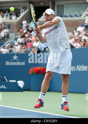 02.09.2012. Flushing, NY, USA.  Andy Roddick in Aktion während der US Open Tennis-Turnier in Billie Jean King National Tennis Center in Flushing, New York. Stockfoto