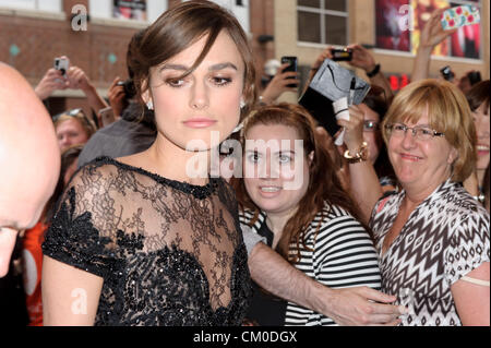 7. September 2012 besucht - Toronto, Ontario, Kanada - Schauspielerin KEIRA KNIGHTLEY die 'Anna Karenina' Premiere während der 2012 Toronto International Film Festival im The Elgin am 7. September 2012 in Toronto, Kanada. (Bild Kredit: Kredit: Igor Vidyashev/ZUMAPRESS.com)/Alamy Live-Nachrichten Stockfoto