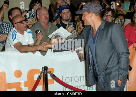 7. September 2012 - Toronto, Ontario, Kanada - Schauspieler WOODY HARRELSON besucht die "Sieben Psychopathen" Premiere während der 2012 Toronto International Film Festival in Toronto, Kanada im Ryerson Theatre am 7. September 2012 statt (Credit-Bild: © Igor Vidyashev/ZUMAPRESS.com) Stockfoto