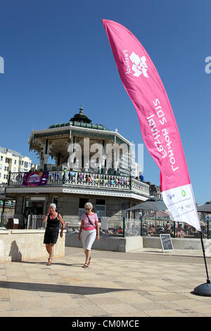 Brighton, UK. 9. September 2012. Die Treppe Jugendmusik abgebildet durchführen auf Brighton Musikpavillon im Rahmen der Musikpavillon Marathon und das Closing-Ereignis von der London 2012 Festival, Brighton Beach, East Sussex. Fotograf: Chloe Parker Stockfoto